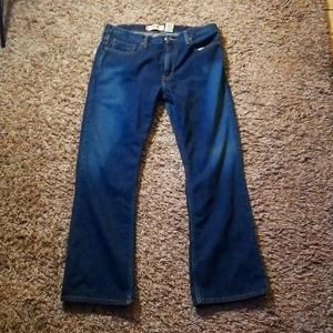 6S7.  Levi's Jeans (men)
